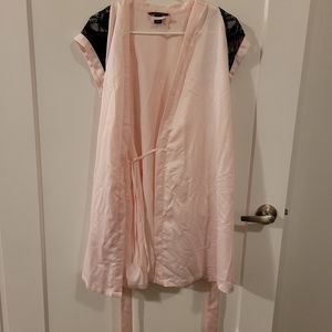 Pink silk VS short sleeve robe